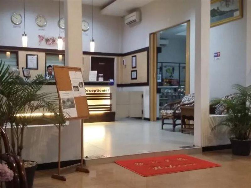 فندق كوين سيتي بانجارماسين المظهر الخارجي الصورة